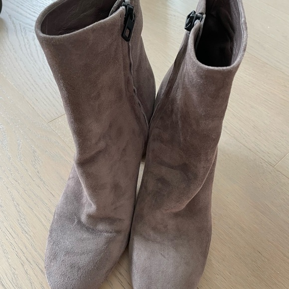 Vince Shoes - Vince suede boots